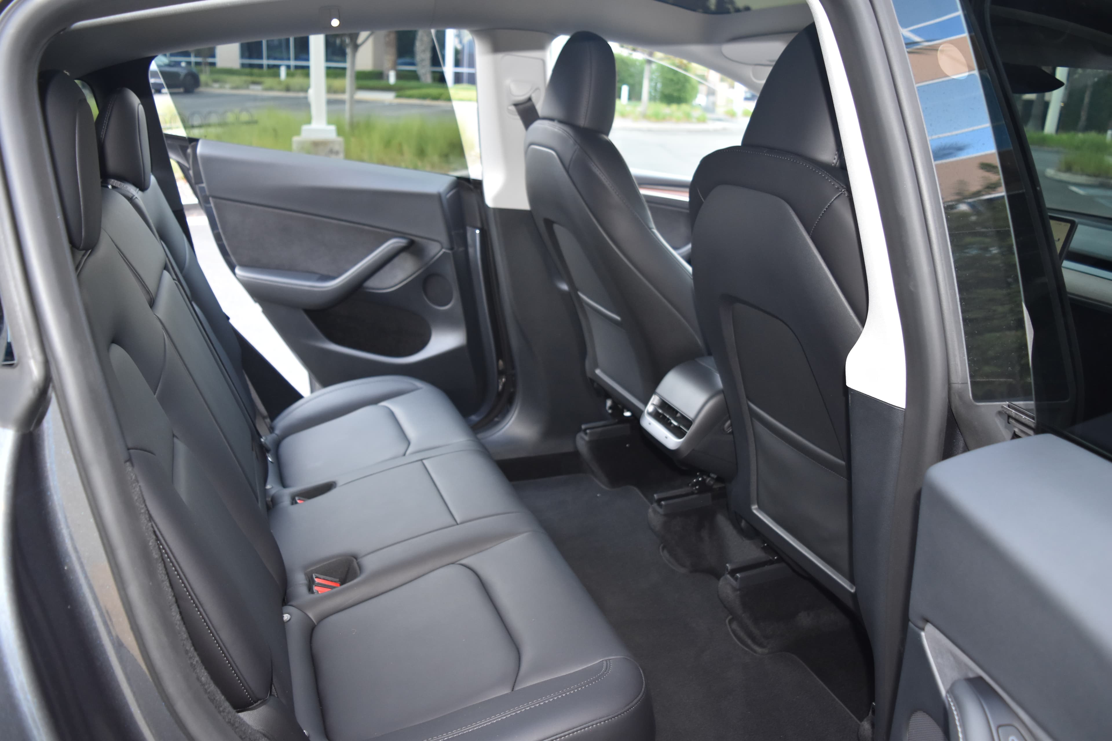 Tesla Model Y thumbnail