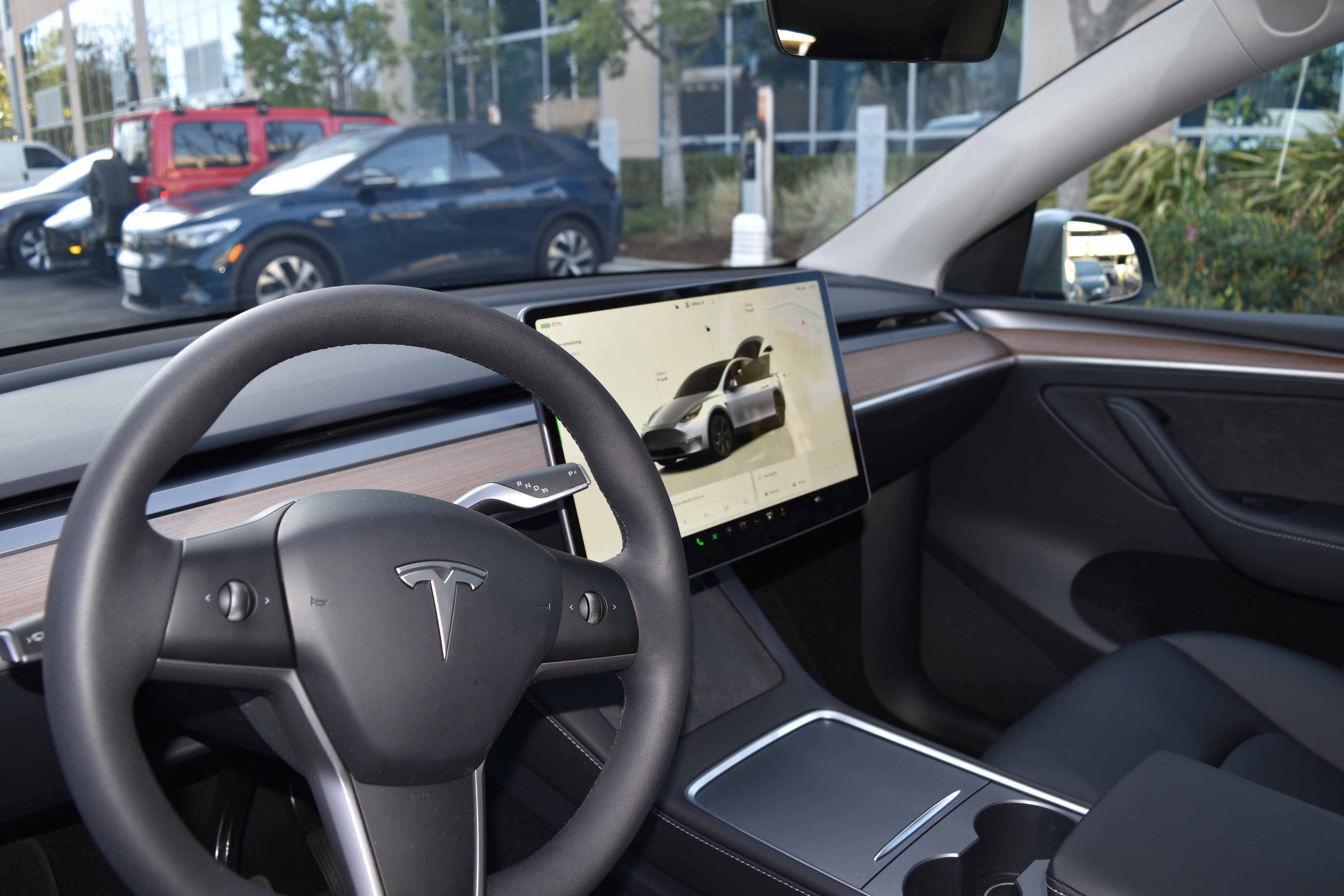 Tesla Model Y thumbnail