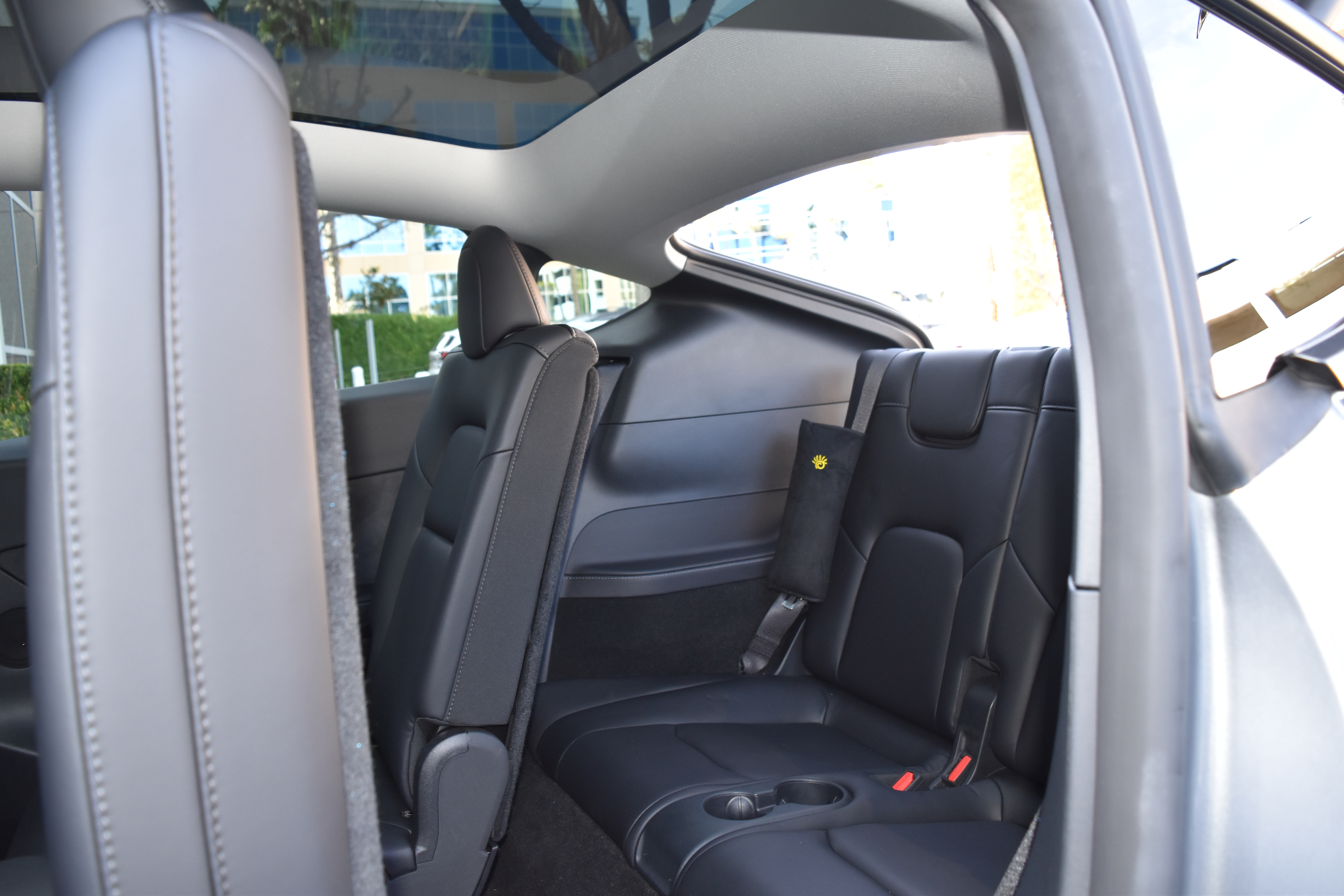 Tesla Model Y thumbnail