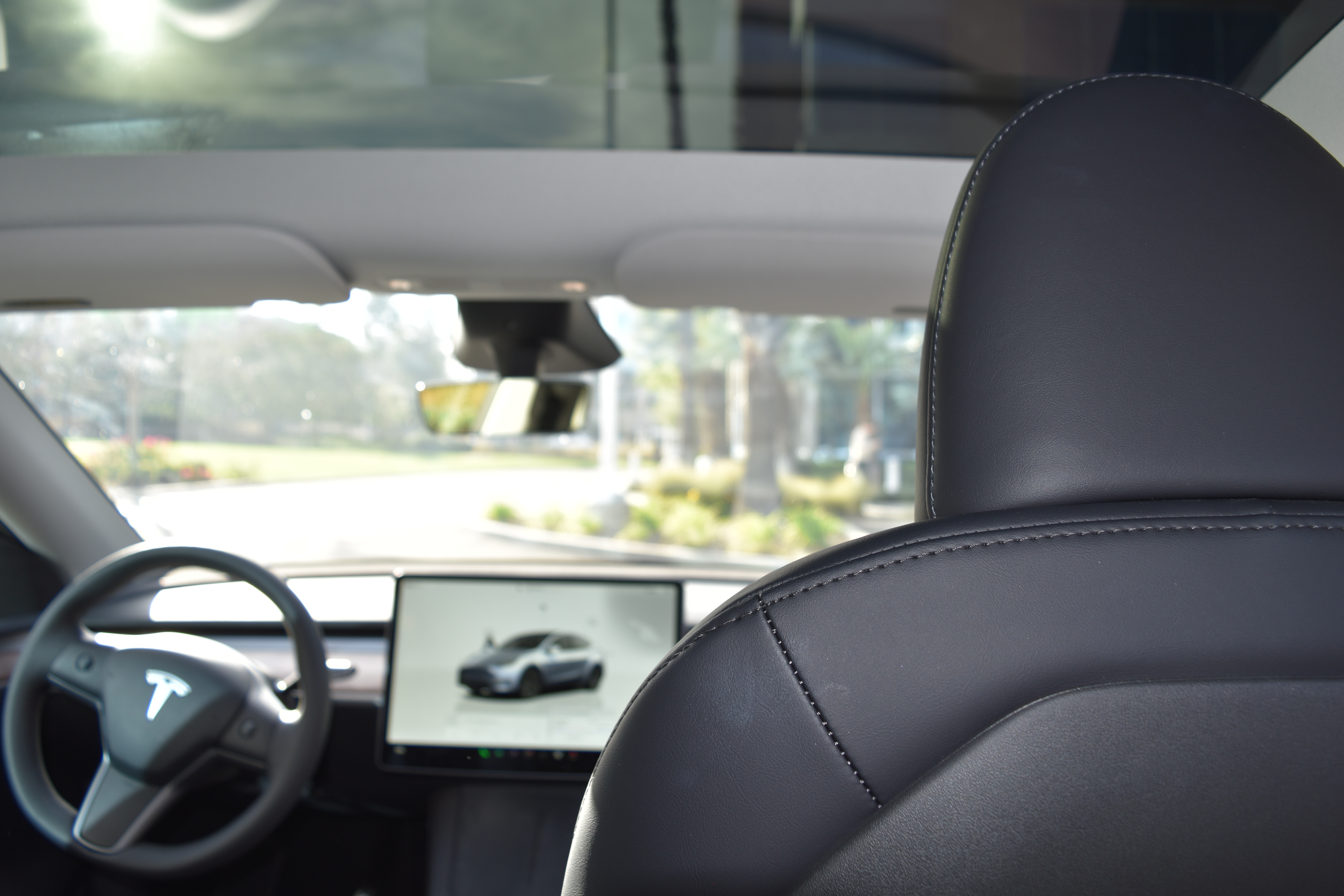 Tesla Model Y thumbnail